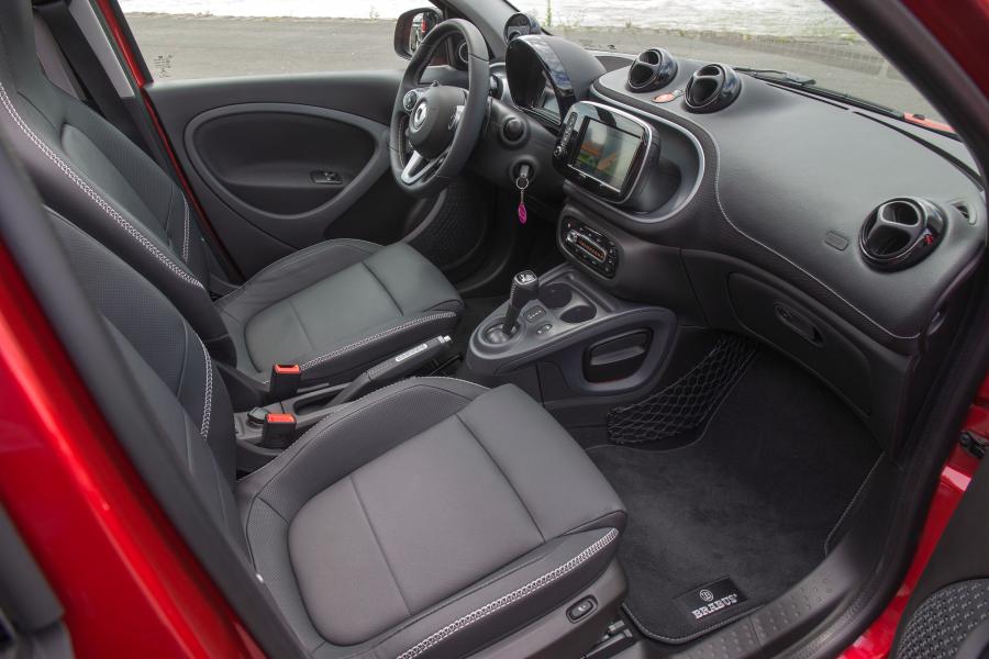 Интерьер Smart ForFour Xclusive by Brabus 2016 года  (фото 19 из 20)